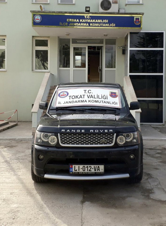 Gürcistan plakalı cipte FETÖ ile ilgili notlar bulundu